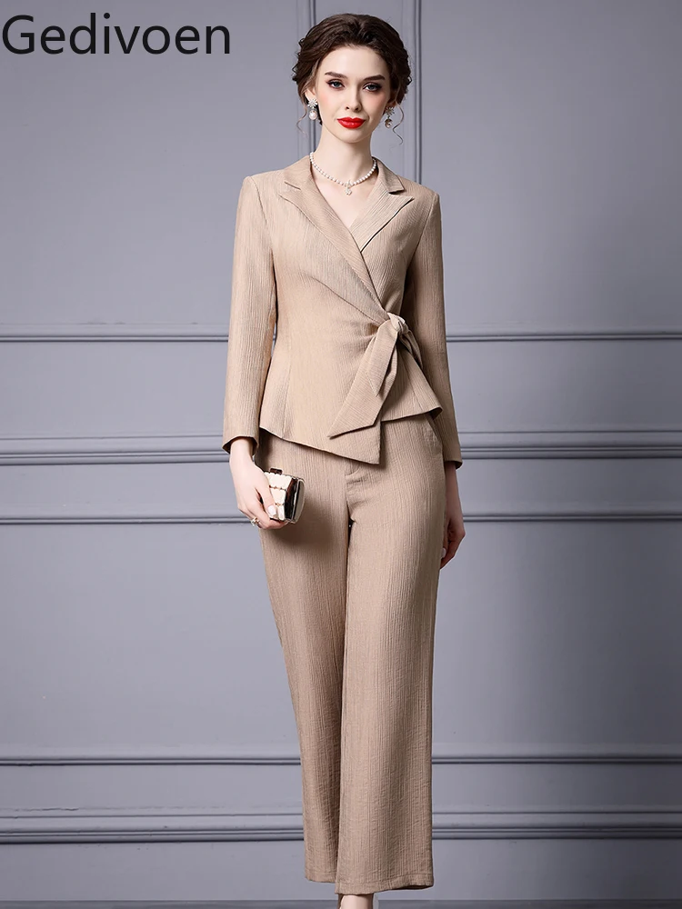 Gedivoen Summer Fashion High Quality Commuting Suit Pieat Wrist Tum-town Collar Wide Leg Pants
Gedivoen Summer Fashion High Quality Commuting Suit Pieat Wrist Tum-town Collar Wide Leg Pants