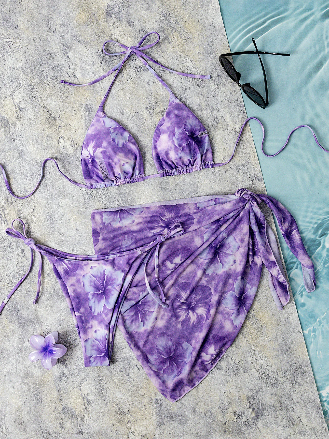 Women's Bikini Swimsuit Set, Purple Printed Three-Piece Swimsuit, Sexy Triangle Top with Straps, Triangle Bottoms with Mesh Skirt
Women's Bikini Swimsuit Set, Purple Printed Three-Piece Swimsuit, Sexy Triangle Top with Straps, Triangle Bottoms with Mesh Skirt