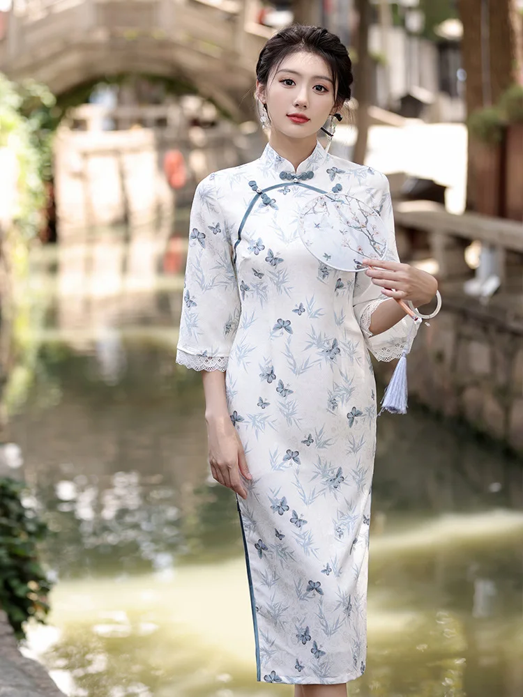 FZSLCYIYI Summer Lace Trim Flare Sleeve Silk Satin Young Girl Traditional Chinese Clothes Women Cheongsam Qipao Skirt
FZSLCYIYI Summer Lace Trim Flare Sleeve Silk Satin Young Girl Traditional Chinese Clothes Women Cheongsam Qipao Skirt