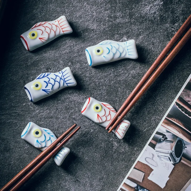 3 colors Japanese Style Ceramic Crafts Snapper Chopstick Rest Exquisite Chopstick Holder Creative Animal Small Ornaments Holder
3 colors Japanese Style Ceramic Crafts Snapper Chopstick Rest Exquisite Chopstick Holder Creative Animal Small Ornaments Holder