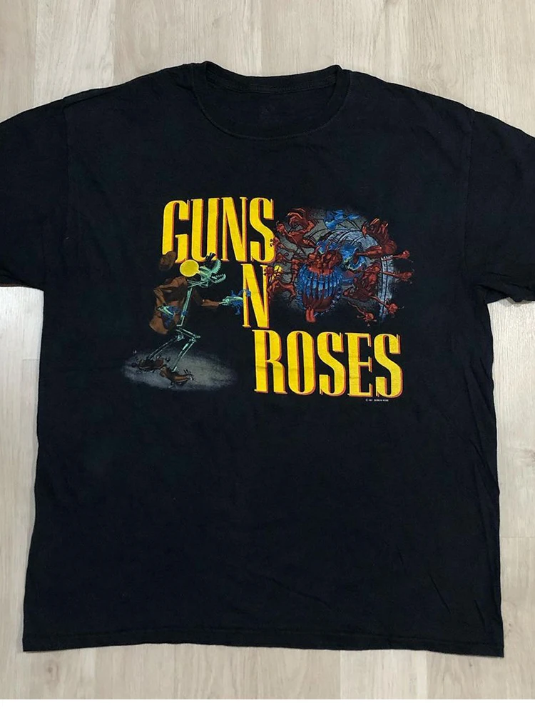 2025 хлопковая футболка Rock Guns N Roses Peripheral, винтажная свободная футболка с короткими рукавами, мужская одежда унисекс
2025 хлопковая футболка Rock Guns N Roses Peripheral, винтажная свободная футболка с короткими рукавами, мужская одежда унисекс