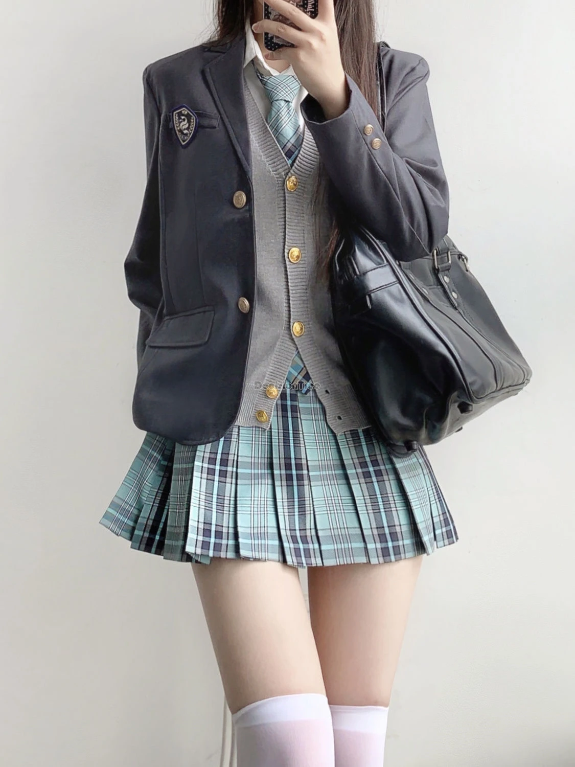 2025 традиционный корейский японский стиль jk, униформа, комплект, рубашка, жилет, клетчатая плиссированная полуюбка, женская мода, ретро, полный комплект jk b216
2025 традиционный корейский японский стиль jk, униформа, комплект, рубашка, жилет, клетчатая плиссированная полуюбка, женская мода, ретро, полный комплект jk b216