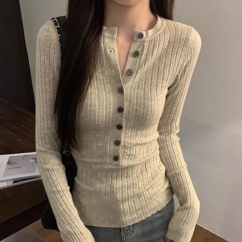 Новый осенний стиль, простой однотонный вязаный топ с круглым вырезом и длинными рукавами, женский облегающий топ Pure Lust Bottoming
Новый осенний стиль, простой однотонный вязаный топ с круглым вырезом и длинными рукавами, женский облегающий топ Pure Lust Bottoming