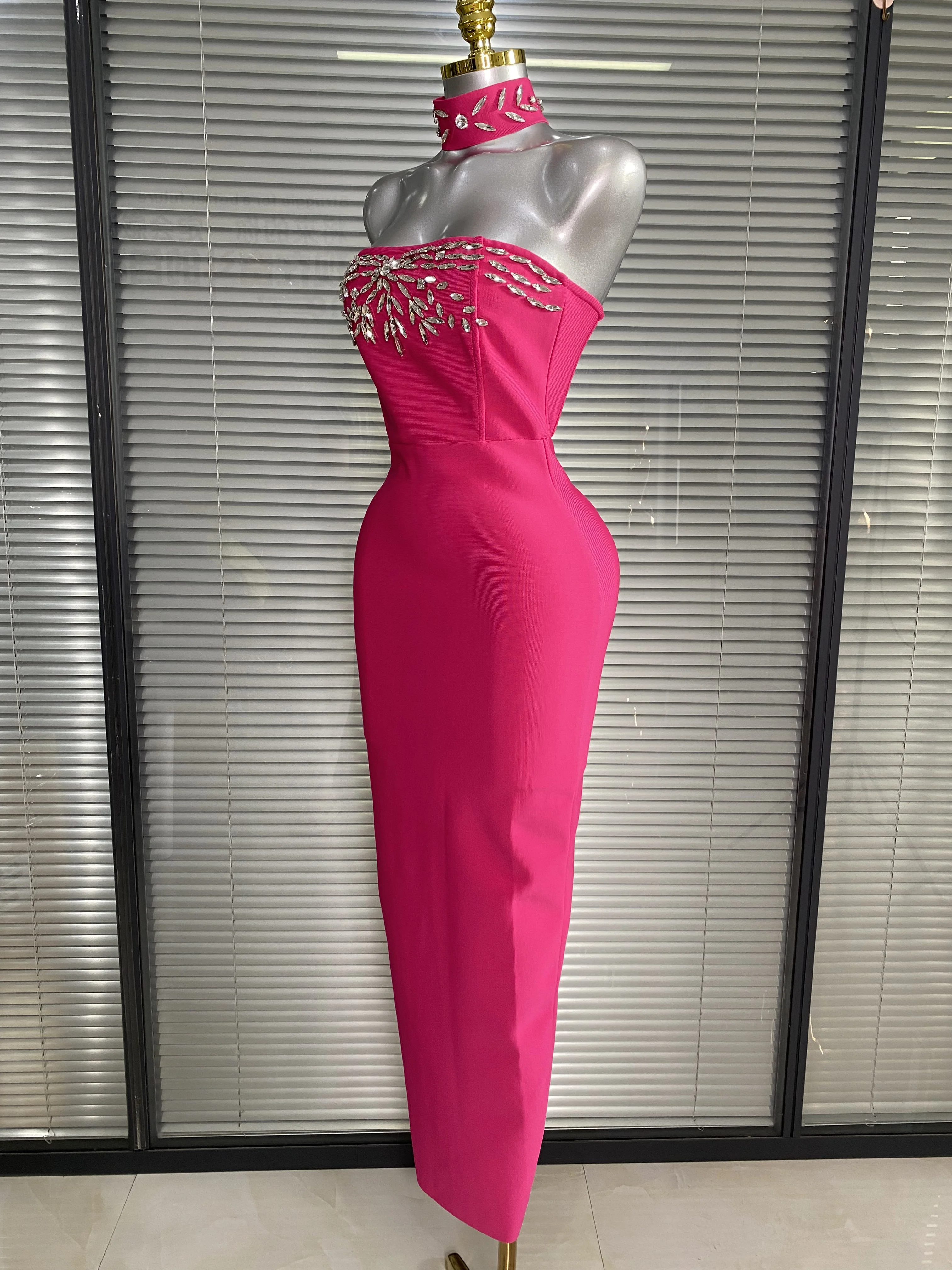 Luxury Pearls Women Sexy Elegant Strapless Cocktail Bandage Celebrity Birthday Dress Party Outfit Prom Gowns Vestidos
Luxury Pearls Women Sexy Elegant Strapless Cocktail Bandage Celebrity Birthday Dress Party Outfit Prom Gowns Vestidos