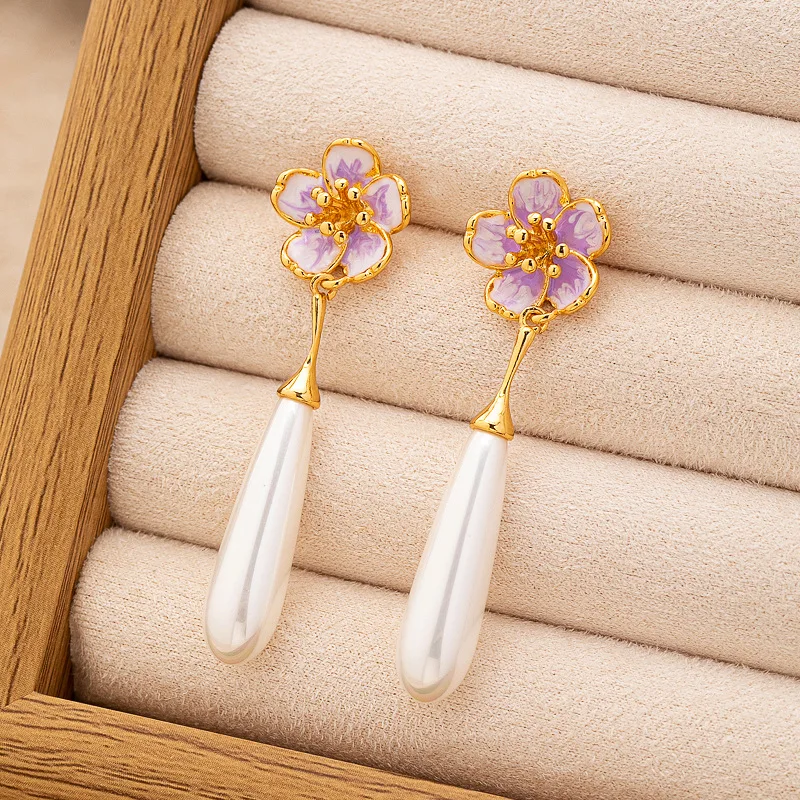 Bohemia Style Pink Enamel Flower Large Long Water Drop Pearl Earrings High-end Exaggerated Holiday Style Earrings Valentines Day
Bohemia Style Pink Enamel Flower Large Long Water Drop Pearl Earrings High-end Exaggerated Holiday Style Earrings Valentines Day