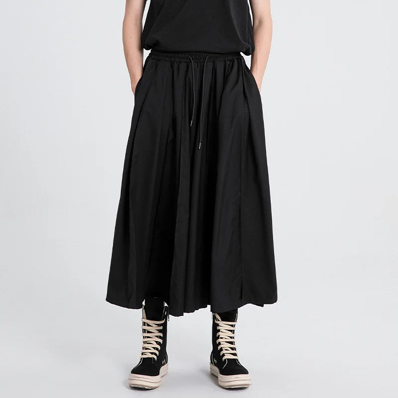 Мужские брюки-кюлоты 2353, японский унисекс, полуутягивающий галстук с высокой талией, темный стиль, расклешенные повседневные элегантные брюки-юбки
Мужские брюки-кюлоты 2353, японский унисекс, полуутягивающий галстук с высокой талией, темный стиль, расклешенные повседневные элегантные брюки-юбки