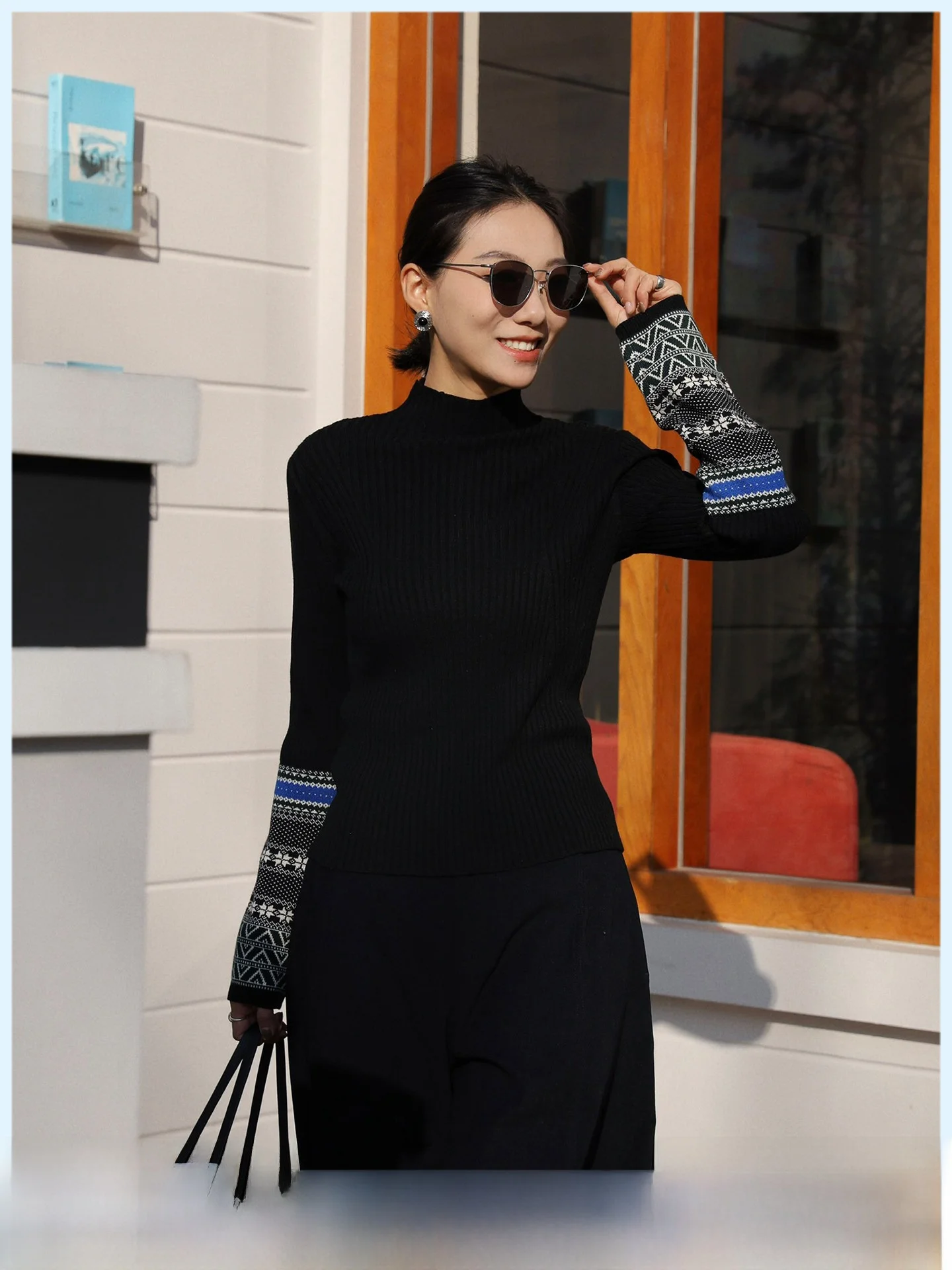 Color Block Half High Neck Knitted Sweater Women's round Neck Base Layer Top Casual Style Winter Warm Long Sleeve Knitwear
Color Block Half High Neck Knitted Sweater Women's round Neck Base Layer Top Casual Style Winter Warm Long Sleeve Knitwear