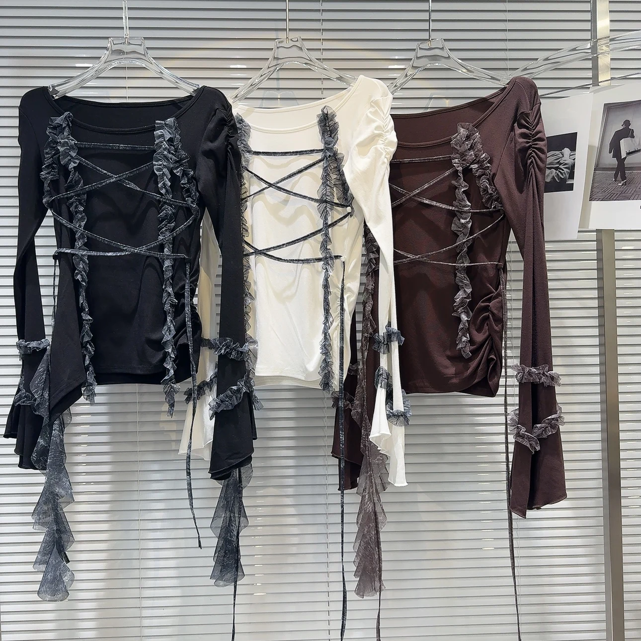 Sweet And Spicy Girl Trendy Long Sve T-irt with Lace Fringe And Bow Design Cotton Slim Fit round Ne Regular Length
Sweet And Spicy Girl Trendy Long Sve T-irt with Lace Fringe And Bow Design Cotton Slim Fit round Ne Regular Length