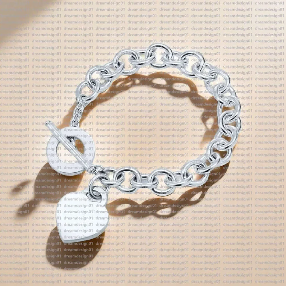 Designer Original Authentic Classic Key Heart Bracelet Gift Exquisite Christmas Present
Designer Original Authentic Classic Key Heart Bracelet Gift Exquisite Christmas Present