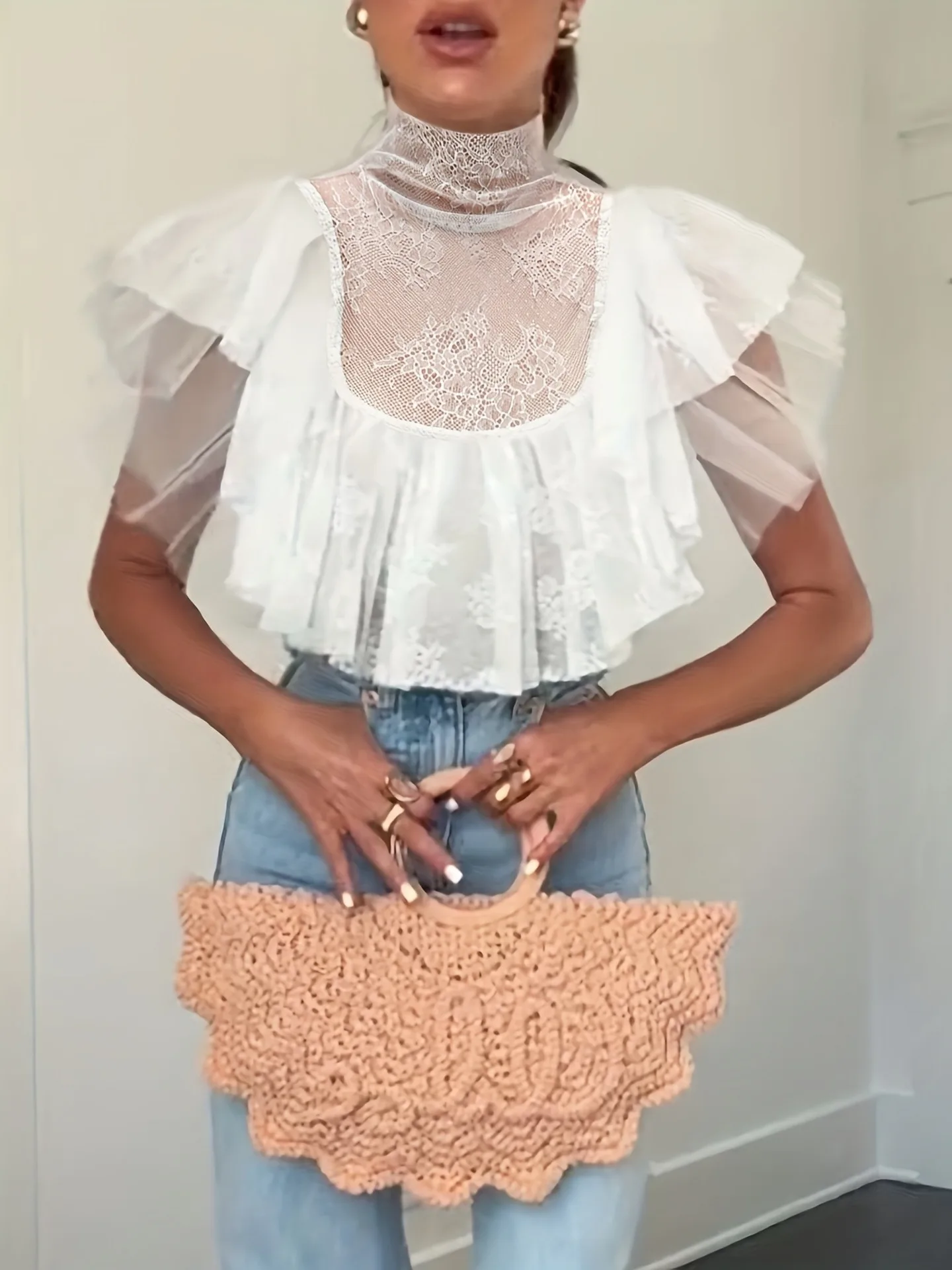 Summer New Fashionable and Sexy Style Crocheted Lace Layered Mesh Splicing Perspective High Neck Ultra Short Women's Top
Summer New Fashionable and Sexy Style Crocheted Lace Layered Mesh Splicing Perspective High Neck Ultra Short Women's Top
