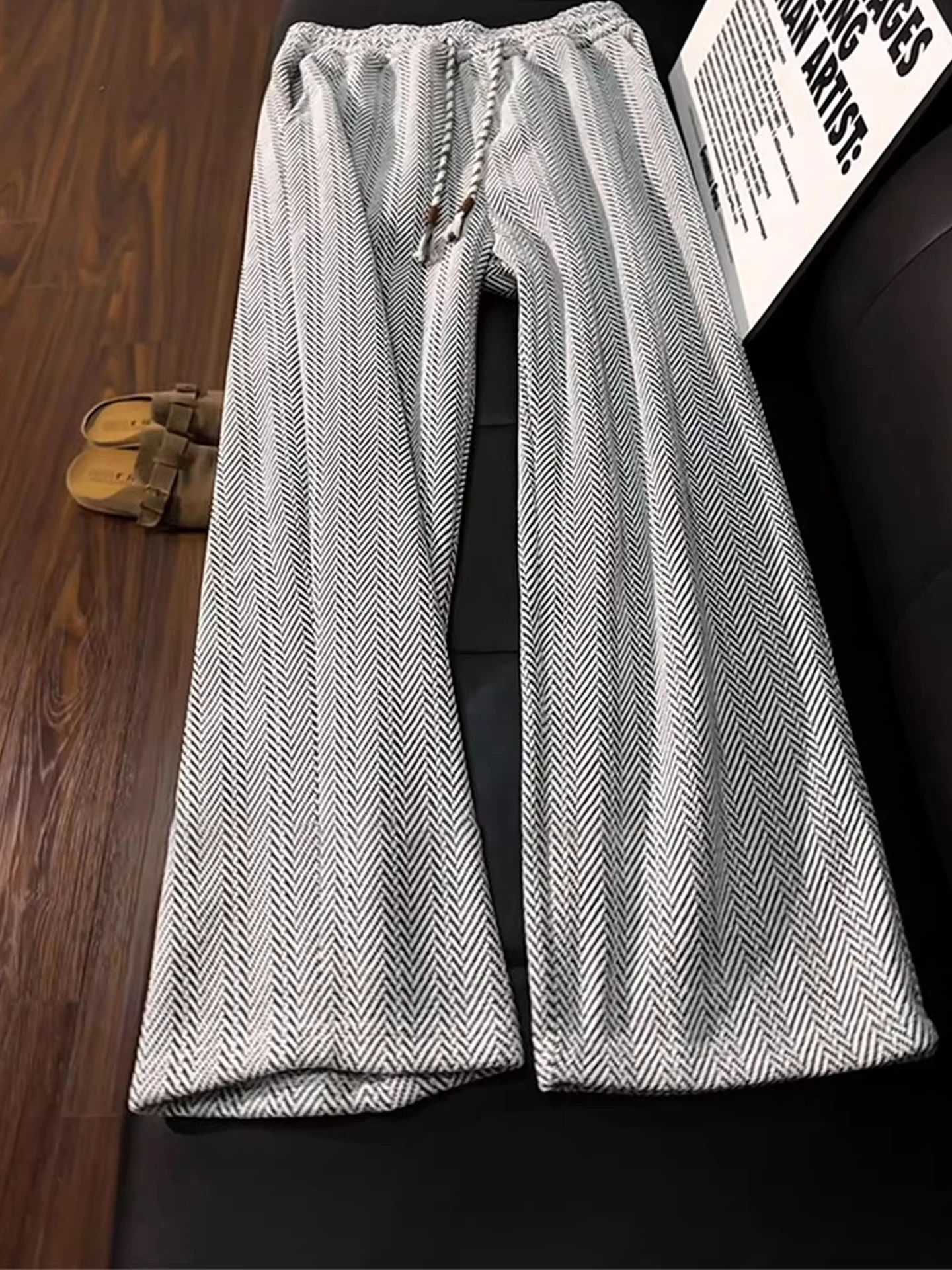 Мужские зимние повседневные брюки Cleanfit в американском ретро-стиле, свободные прямые спортивные штаны с подкладкой из флиса, повседневные брюки
Мужские зимние повседневные брюки Cleanfit в американском ретро-стиле, свободные прямые спортивные штаны с подкладкой из флиса, повседневные брюки