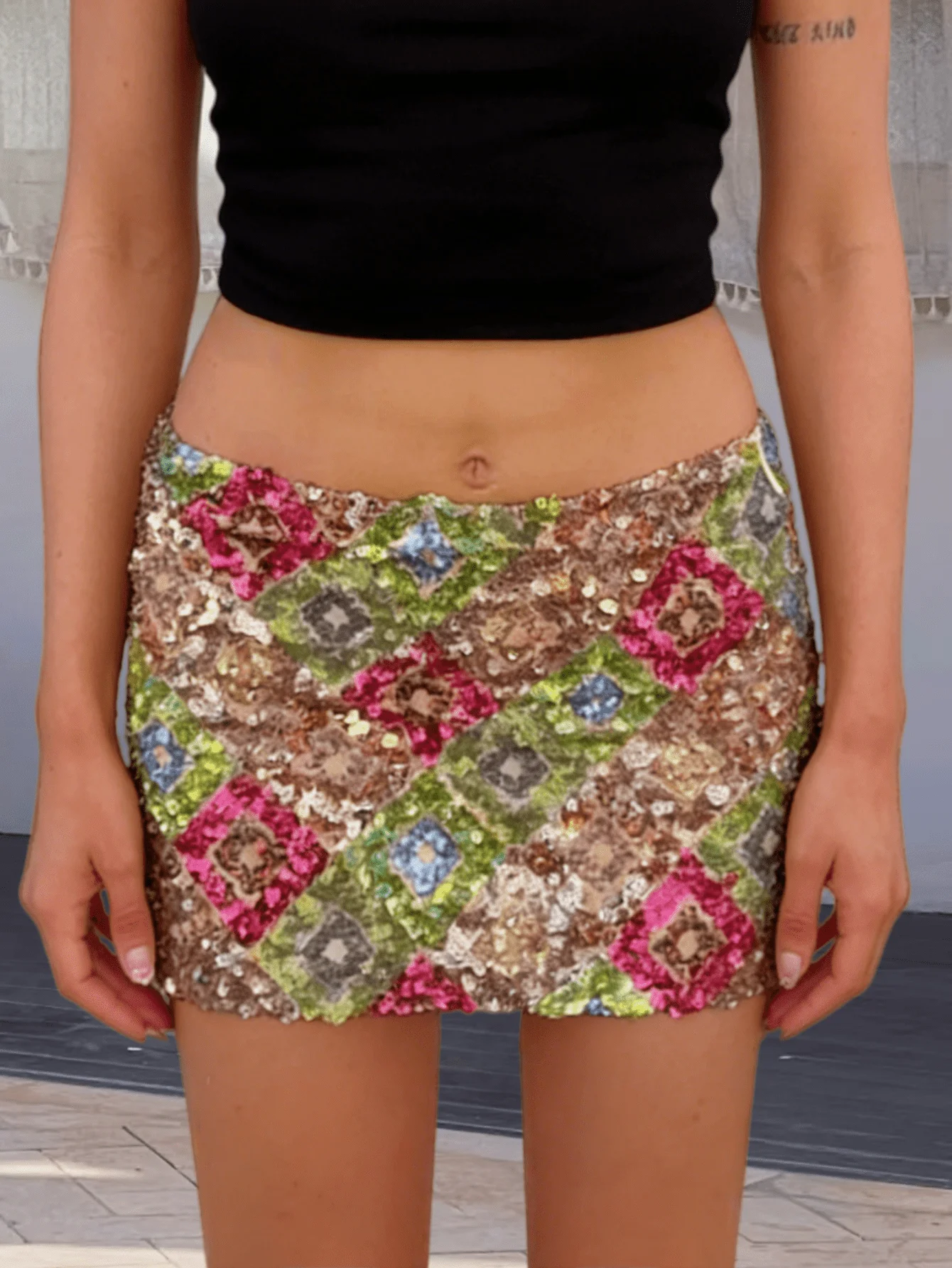 Womens Sequin Mini Skirt Y2K Color Block Sparkly Bodycon Short Skirt Club Party Beach Streetwear
Womens Sequin Mini Skirt Y2K Color Block Sparkly Bodycon Short Skirt Club Party Beach Streetwear