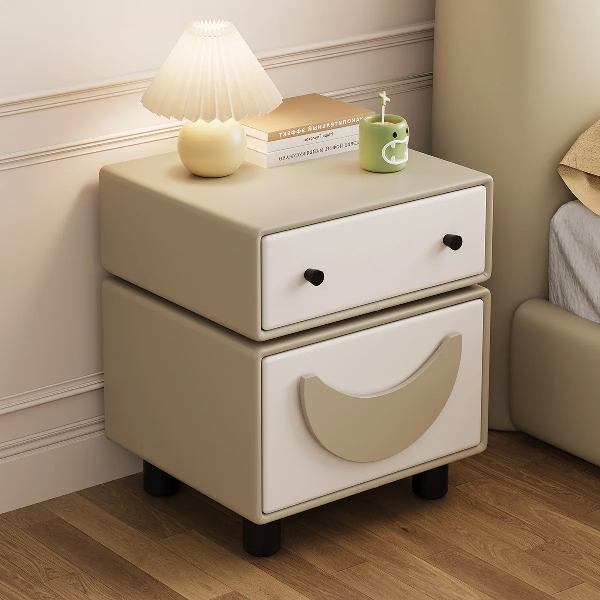 Creative robot bedside table French cream wind small apartment multi-functional children's room cute cabi net small side cabine 
Creative robot bedside table French cream wind small apartment multi-functional children's room cute cabi net small side cabine