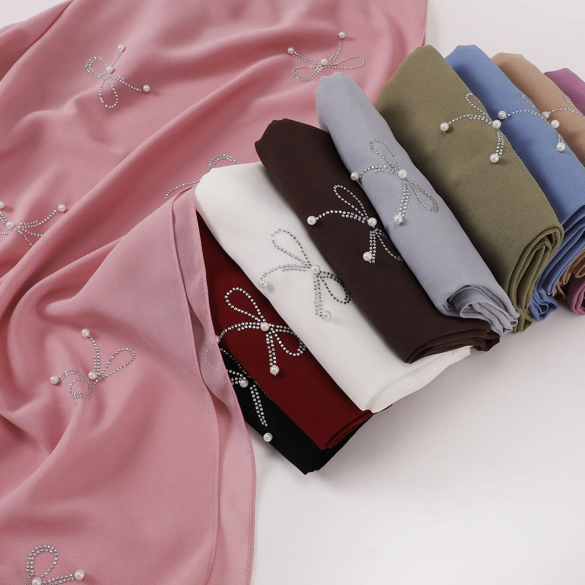 Pearl Chiffon Hijabs for Women Hijab Scarf Bow Hot Diamond Beads Yarn Towel Fresh Headscarf Women Turban Head Wrap for Women
Pearl Chiffon Hijabs for Women Hijab Scarf Bow Hot Diamond Beads Yarn Towel Fresh Headscarf Women Turban Head Wrap for Women