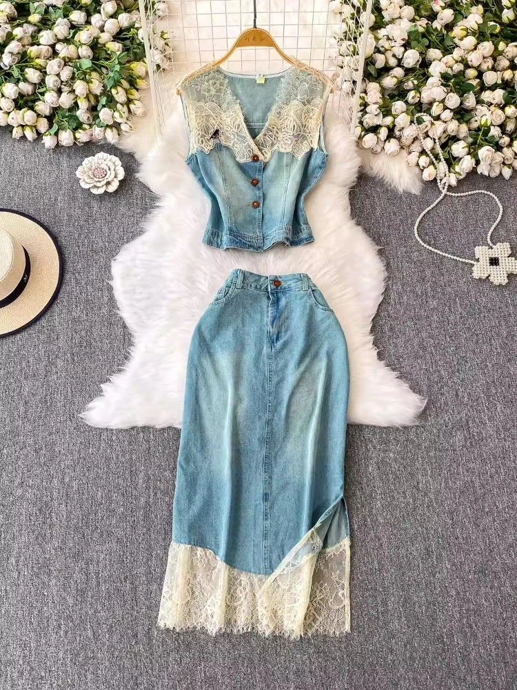 French Vintage Denim Matching Sets V Neck Sleeveless Crop Tops+high Waist Forked Long Skirt Lace Patchwork Summer Women Clothing
French Vintage Denim Matching Sets V Neck Sleeveless Crop Tops+high Waist Forked Long Skirt Lace Patchwork Summer Women Clothing