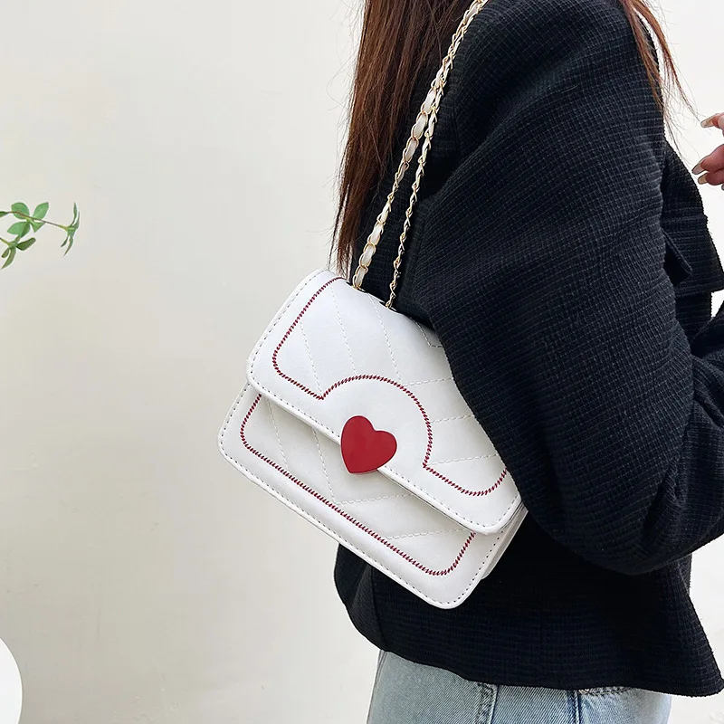 Minimalist Autumn New Women's Crossbody Bag Fashion Niche Red Peach Heart Single Shoulder Bag Chain Small Square Crossbody Bag
Minimalist Autumn New Women's Crossbody Bag Fashion Niche Red Peach Heart Single Shoulder Bag Chain Small Square Crossbody Bag