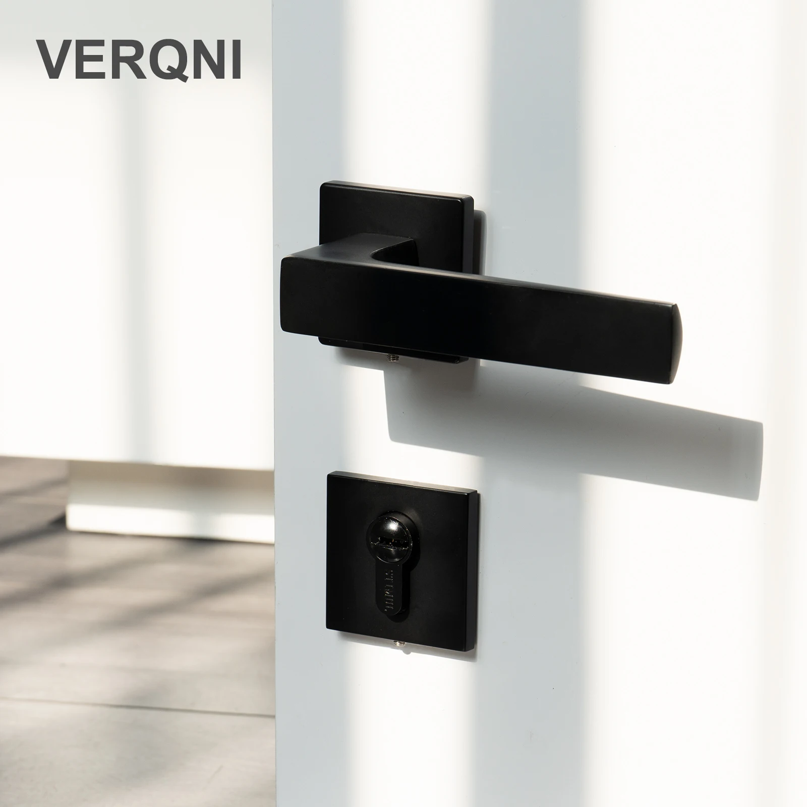 HF2124 Minimalist modern Gold Mute Rectangle Modern zinc alloy Door Handle magnetic door lock
HF2124 Minimalist modern Gold Mute Rectangle Modern zinc alloy Door Handle magnetic door lock