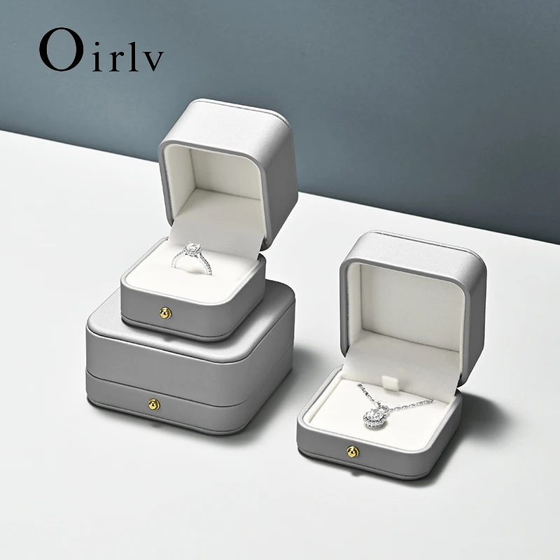 Oirlv Leather Jewelry Ring Box Luxury Ring Earring Necklace Pendant Gifts Box For Proposal Engagement Wedding Case Packaging Box
Oirlv Leather Jewelry Ring Box Luxury Ring Earring Necklace Pendant Gifts Box For Proposal Engagement Wedding Case Packaging Box