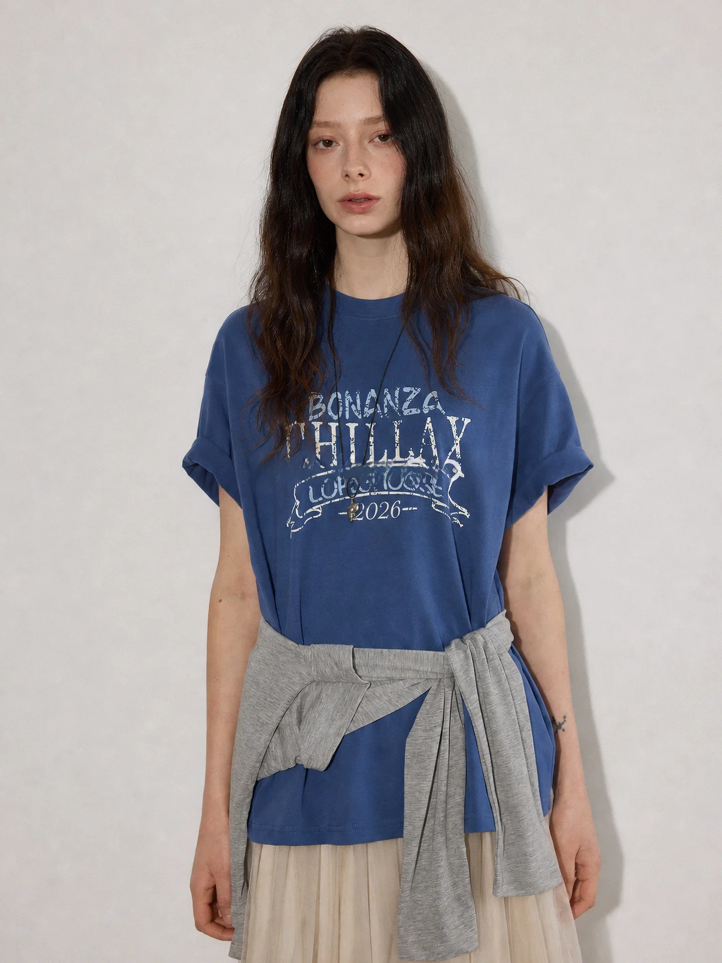 Lofi Choose Retro Letter Print round Neck Short Sleeve T-Shirt Women's Summer New Simple Pure Cotton Loose Top Commute Style
Lofi Choose Retro Letter Print round Neck Short Sleeve T-Shirt Women's Summer New Simple Pure Cotton Loose Top Commute Style