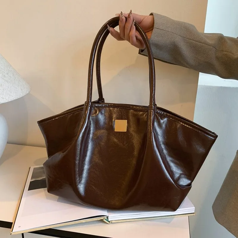 Women Elegant Leather Handbag Tote Luxury Designer Diaper Bag Classic Large Capacity Stylish Crossbody Messenger Bag
Women Elegant Leather Handbag Tote Luxury Designer Diaper Bag Classic Large Capacity Stylish Crossbody Messenger Bag