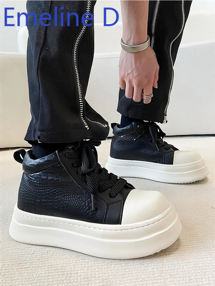 7Cm Thick Soled Height Increasing Casual Shoes Black and White Color Blocked Pattern Plush Warm Lace Up High Top Board Shoes
7Cm Thick Soled Height Increasing Casual Shoes Black and White Color Blocked Pattern Plush Warm Lace Up High Top Board Shoes