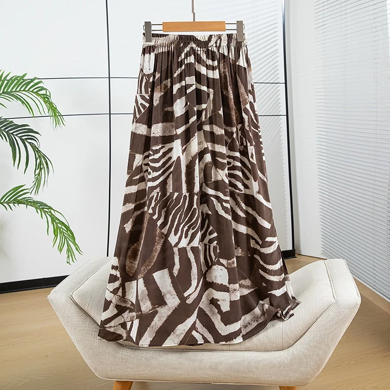 100% Mulberry Silk Crepe De Chine Silk Women Skirt Elastic Waist A-line Brown Zebra Printed Slit-hemline QQ037
100% Mulberry Silk Crepe De Chine Silk Women Skirt Elastic Waist A-line Brown Zebra Printed Slit-hemline QQ037