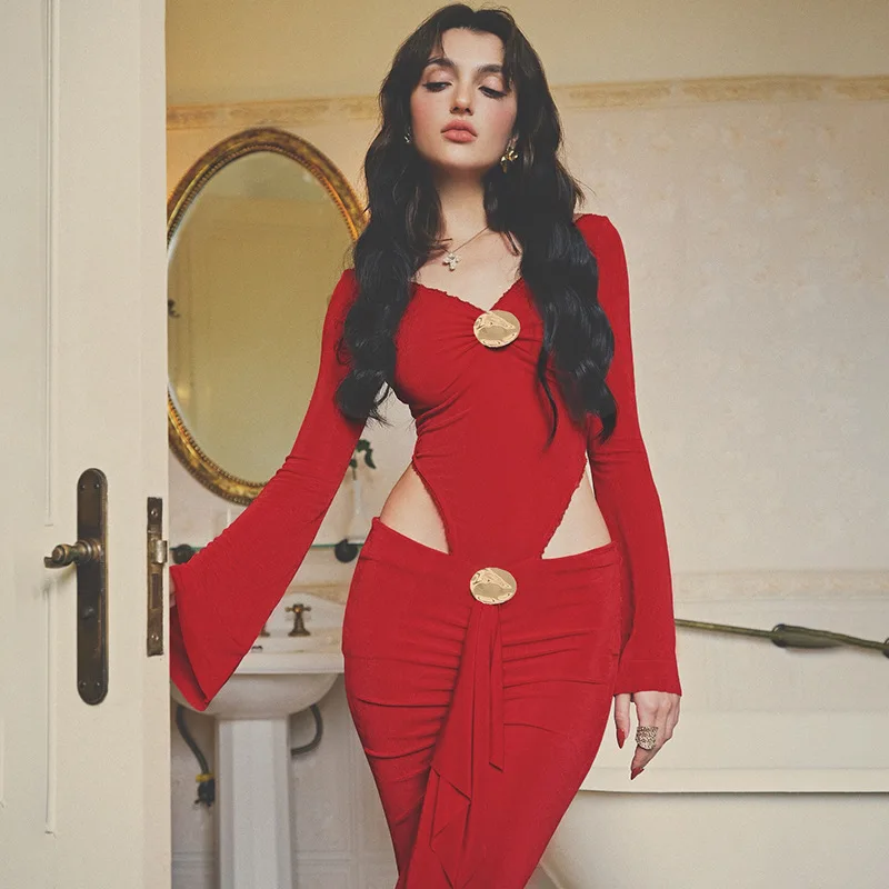 2025Elegant Woman Metal Decoration Long Sleeve Jumpsuit with Slit Skirt Long Dress Hollow Out Waist Two-Piece Set
2025Elegant Woman Metal Decoration Long Sleeve Jumpsuit with Slit Skirt Long Dress Hollow Out Waist Two-Piece Set