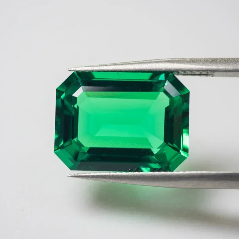 Lab Grown Columbia Emeralds size 13x18mm Hydrothermal Emerald Hand Cut with Cracks Inclusions Inside Selectable AGL Cer
Lab Grown Columbia Emeralds size 13x18mm Hydrothermal Emerald Hand Cut with Cracks Inclusions Inside Selectable AGL Cer