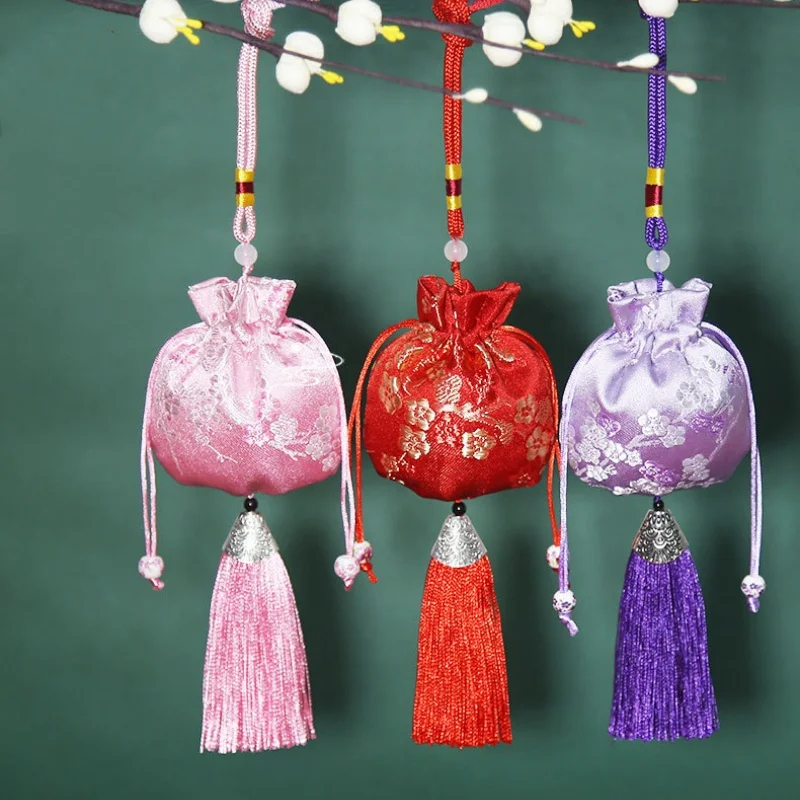 50pcs Wholesale Chinese Drawstring Bag Sachet Hanging Gift Jewelry Package Storage Pocket Reusable Pouch Decoration Party
50pcs Wholesale Chinese Drawstring Bag Sachet Hanging Gift Jewelry Package Storage Pocket Reusable Pouch Decoration Party