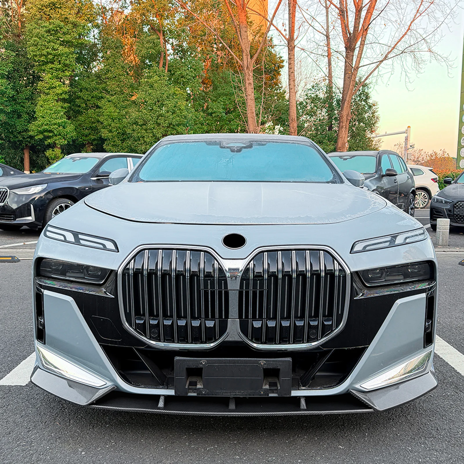 For BMW 7 Series i7 G70 G73 M Sport 2023+ Front Bumper Spoiler Lip Carbon Fiber Look/Gloss Black Lower Diffuser Blade Splitter
For BMW 7 Series i7 G70 G73 M Sport 2023+ Front Bumper Spoiler Lip Carbon Fiber Look/Gloss Black Lower Diffuser Blade Splitter