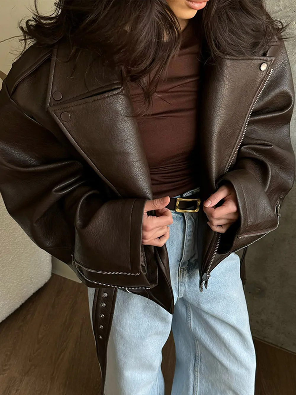Hot Selling New Dark Brown Faux Leather Jacket Lapel Collar Solid Color Coat Fashion Short Slim Casual Outerwear For Women
Hot Selling New Dark Brown Faux Leather Jacket Lapel Collar Solid Color Coat Fashion Short Slim Casual Outerwear For Women