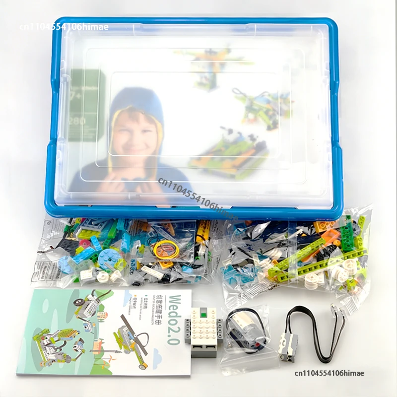 НОВЫЙ Образовательный набор WeDo 2.0 Core: конструктор с книгой, технические детали DIY, 45300, Scratch 3.0, игрушки, рождественские подарки для детей
НОВЫЙ Образовательный набор WeDo 2.0 Core: конструктор с книгой, технические детали DIY, 45300, Scratch 3.0, игрушки, рождественские подарки для детей