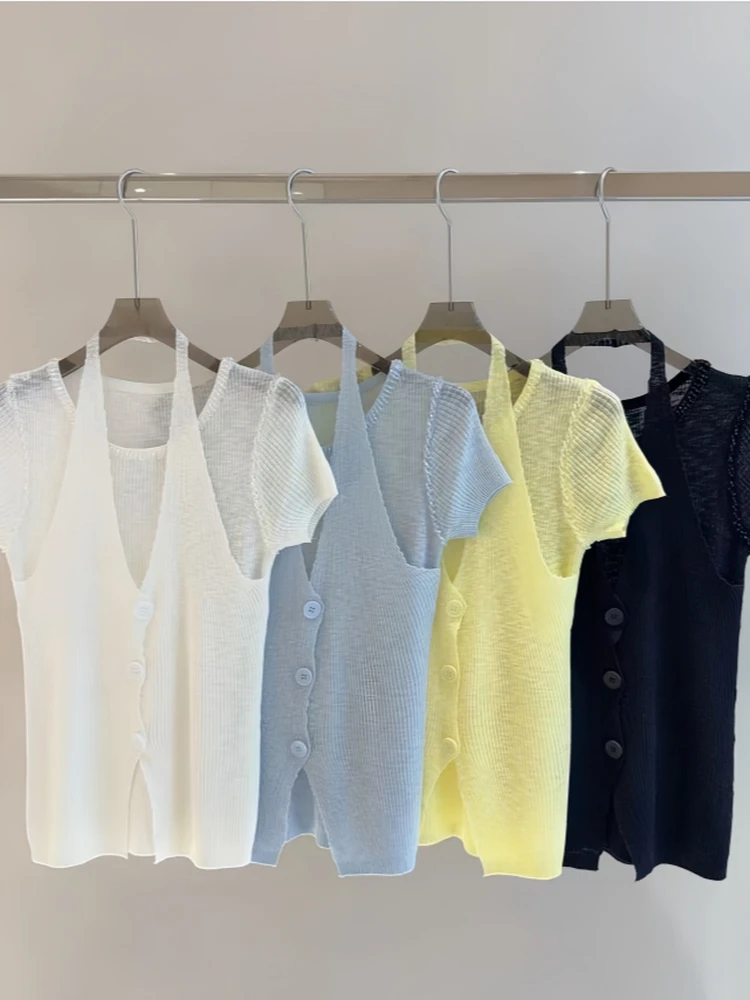 Ele V-Ne Knitted Sweater Women's ort Sve Button-Up Fake Two-Piece Top Spring 2026 Slimming Hanging Ne Design
Ele V-Ne Knitted Sweater Women's ort Sve Button-Up Fake Two-Piece Top Spring 2026 Slimming Hanging Ne Design