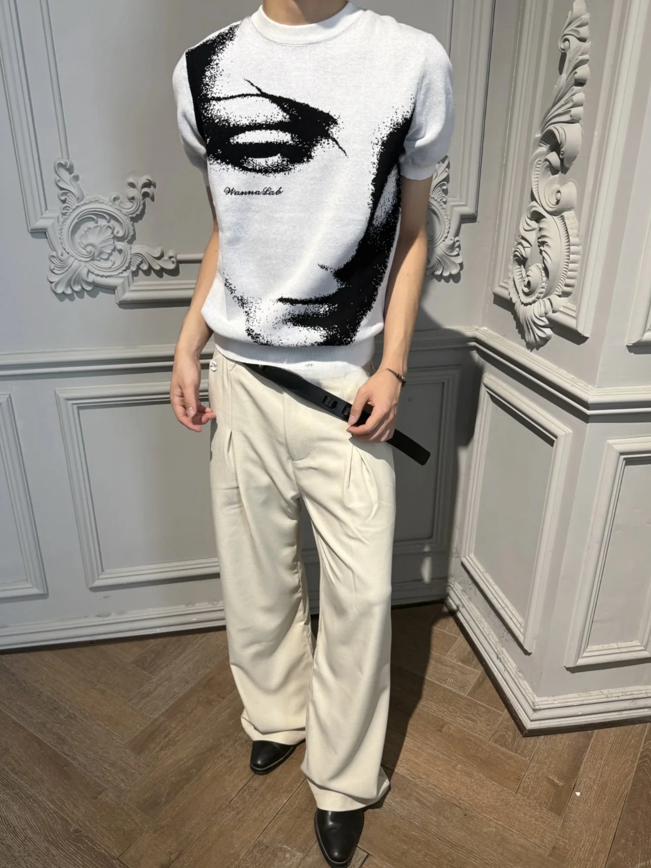 American Theresa Large Sword Face Short Sleeve Sweater Men's Spring Summer Short Style Versatile Skin-friendly T-shirt
American Theresa Large Sword Face Short Sleeve Sweater Men's Spring Summer Short Style Versatile Skin-friendly T-shirt