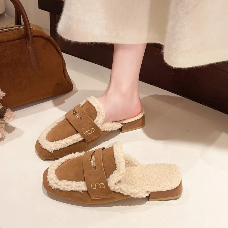 Women's Winter Shoes Fashion Leather Baotou Casual Shoes Exquisite Plush Mueller Slippers for Woman Designer Shoes Zapatos Mujer
Women's Winter Shoes Fashion Leather Baotou Casual Shoes Exquisite Plush Mueller Slippers for Woman Designer Shoes Zapatos Mujer