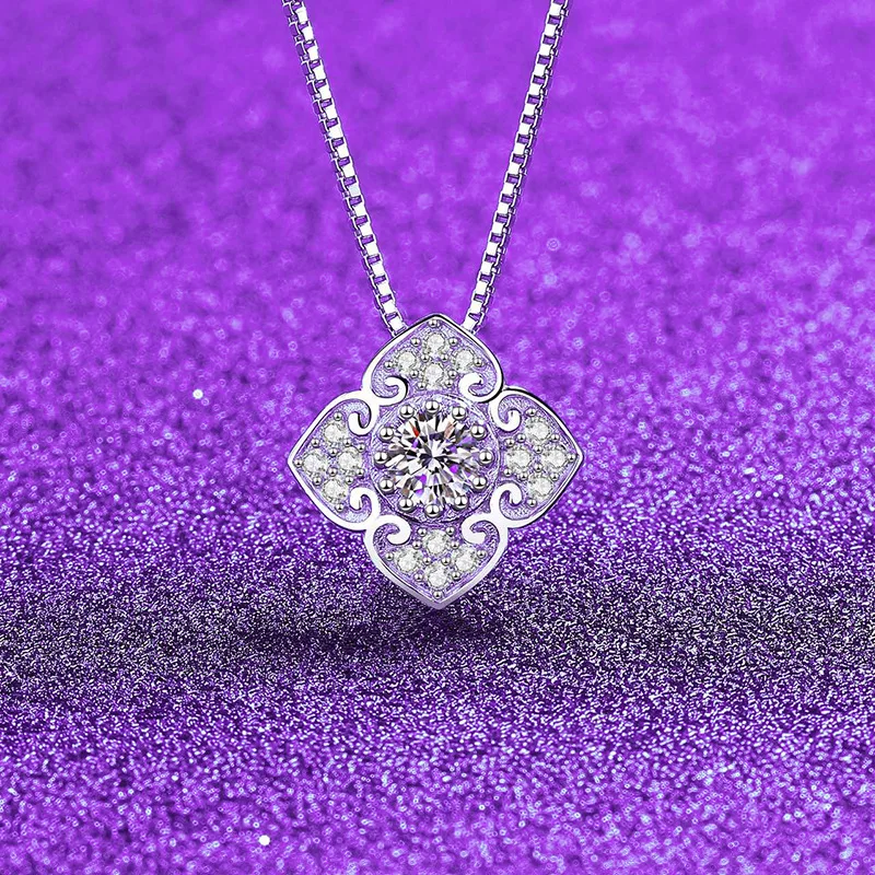 S925 Silver White Gold Plated 0.3CT D Color Moissanite Chinese Auspicious Cloud Pendant Necklace, Exquisite Jewelry.
S925 Silver White Gold Plated 0.3CT D Color Moissanite Chinese Auspicious Cloud Pendant Necklace, Exquisite Jewelry.