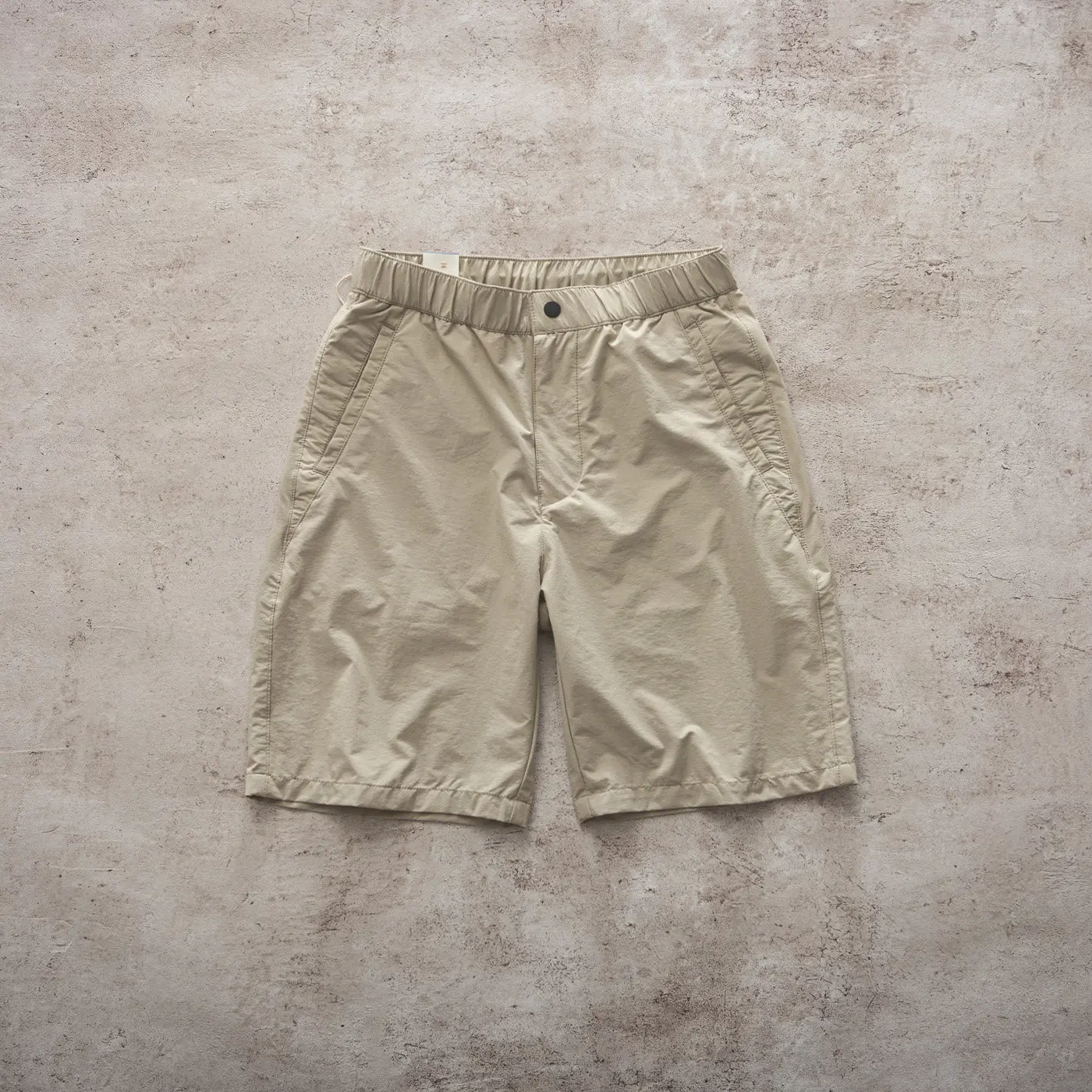 2026 Summer New American Retro Lightweight Quick-drying Elastic Waist Drawstring Shorts Men's Fashion Loose Casual 5-point Pants
2026 Summer New American Retro Lightweight Quick-drying Elastic Waist Drawstring Shorts Men's Fashion Loose Casual 5-point Pants