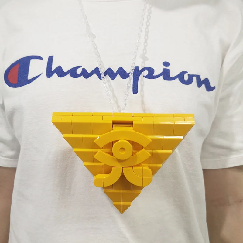 MOC Classic Game Card Pyramid Pendant Building Block Pharaoh Weapon Model Millennium Building Blocks for Game Player Collection
MOC Classic Game Card Pyramid Pendant Building Block Pharaoh Weapon Model Millennium Building Blocks for Game Player Collection