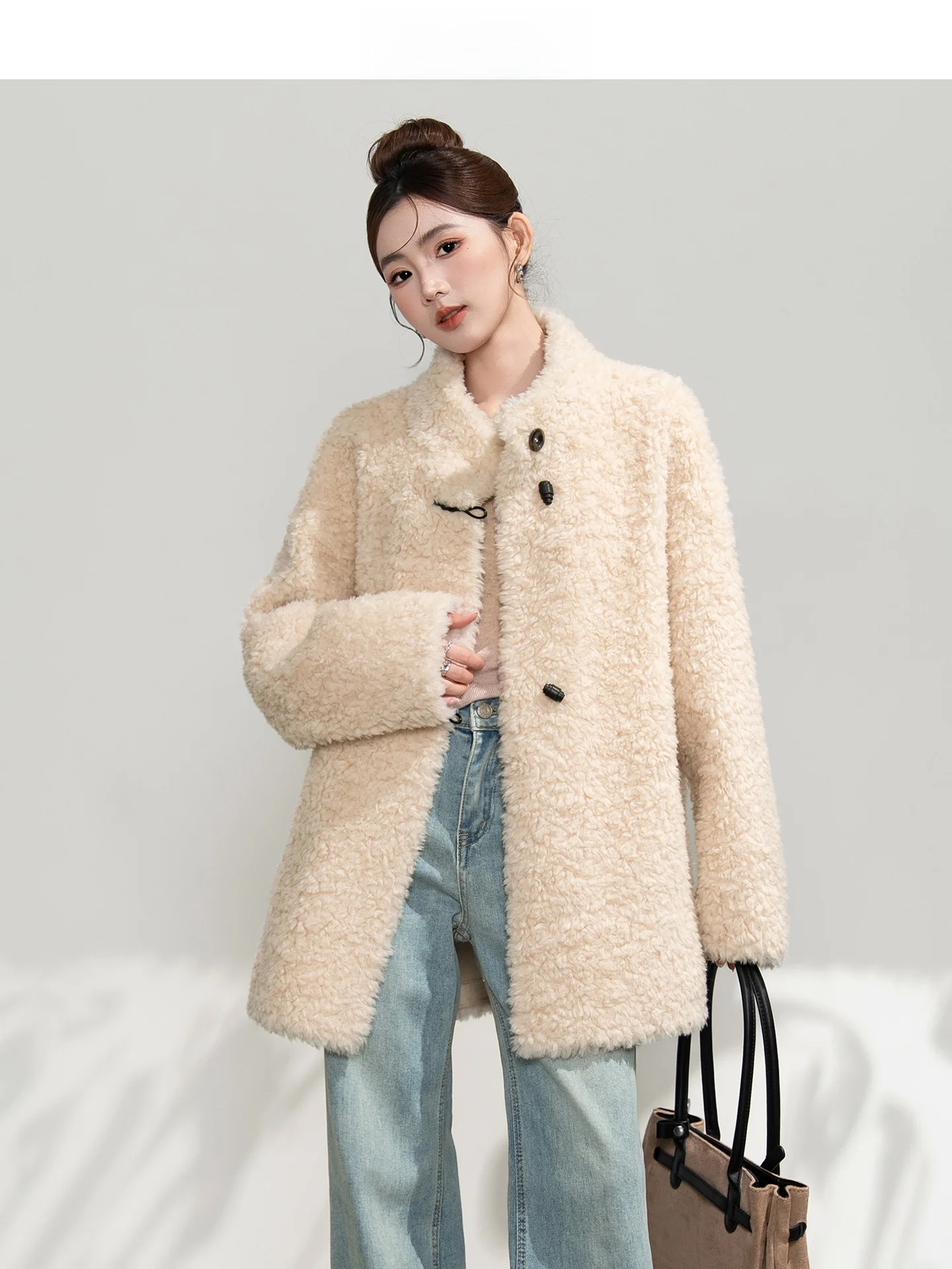 Корейское зимнее пальто из цельной шерсти для женщин, средней длины, простое, универсальное, комфортное и теплое
Корейское зимнее пальто из цельной шерсти для женщин, средней длины, простое, универсальное, комфортное и теплое