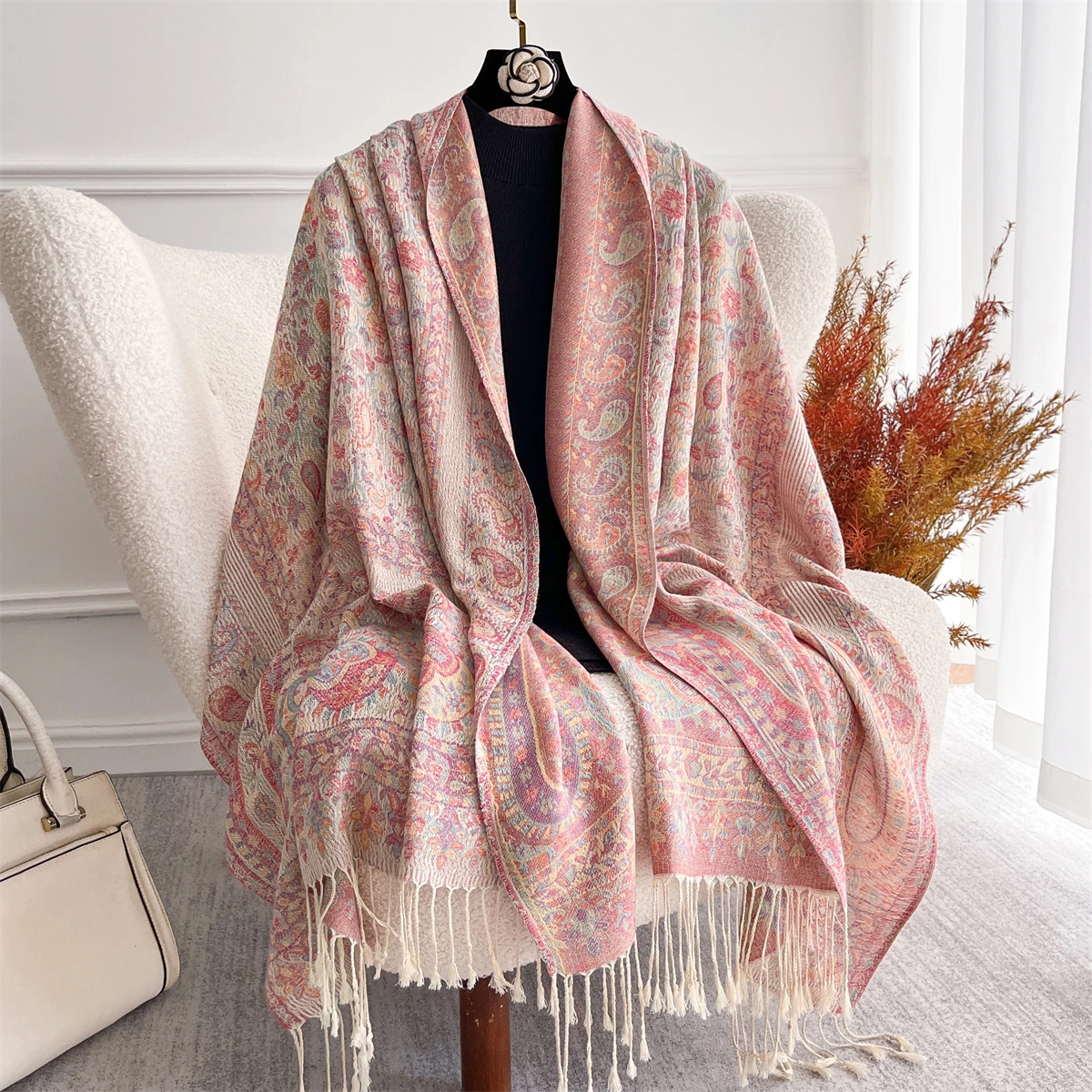 Luxury Winter Scarf Women Cashmere Warm Pashmina Brand Foulard Female Shawls Wraps Thick Soft Bufanda Poncho Scarves Stole 2025
Luxury Winter Scarf Women Cashmere Warm Pashmina Brand Foulard Female Shawls Wraps Thick Soft Bufanda Poncho Scarves Stole 2025