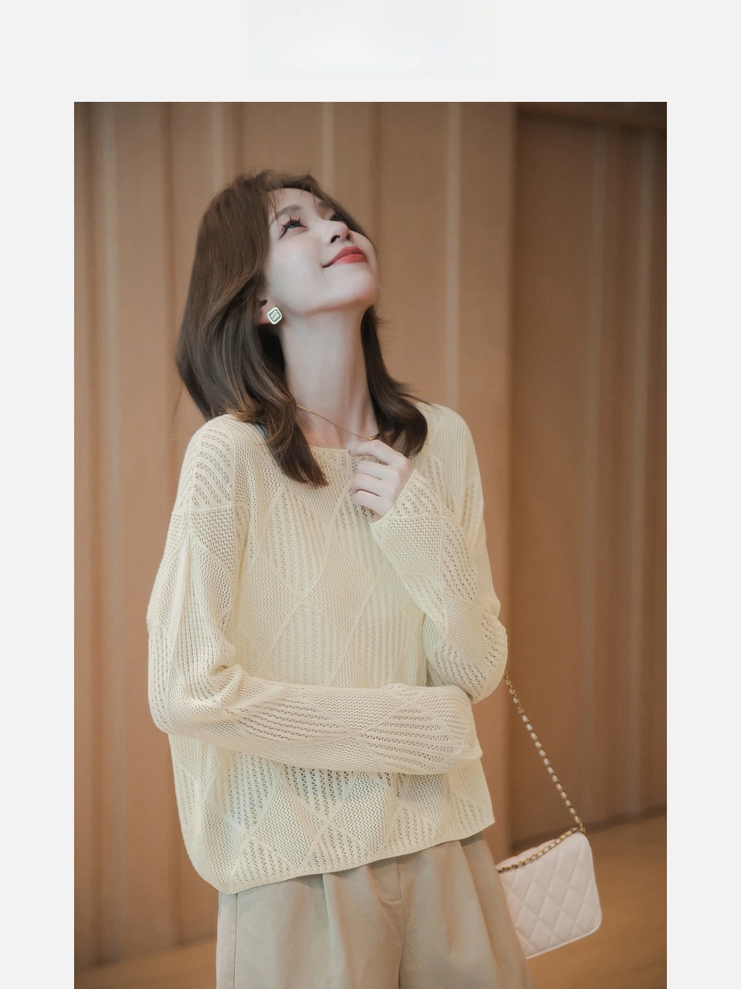 Новинка весенней коллекции: Женский вязаный свитер с вырезами на плечах, на одно плечо, желтый, свободного кроя, в корейском стиле, удобный.
Новинка весенней коллекции: Женский вязаный свитер с вырезами на плечах, на одно плечо, желтый, свободного кроя, в корейском стиле, удобный.