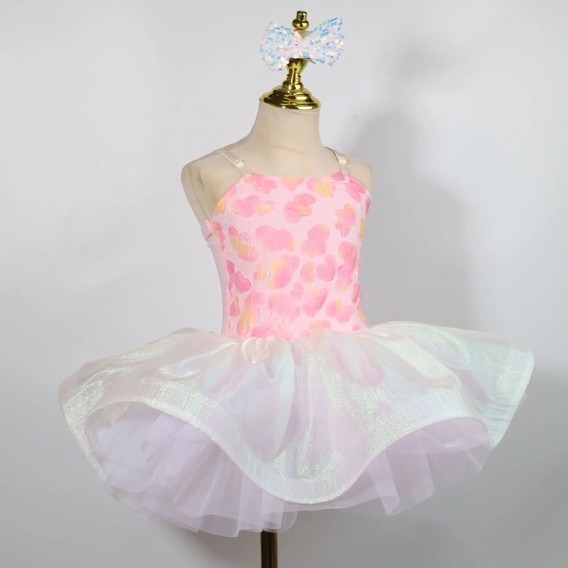 New children's tutu kindergarten dance performance clothes girls puffy gauze skirt princess dress performance clothes
New children's tutu kindergarten dance performance clothes girls puffy gauze skirt princess dress performance clothes