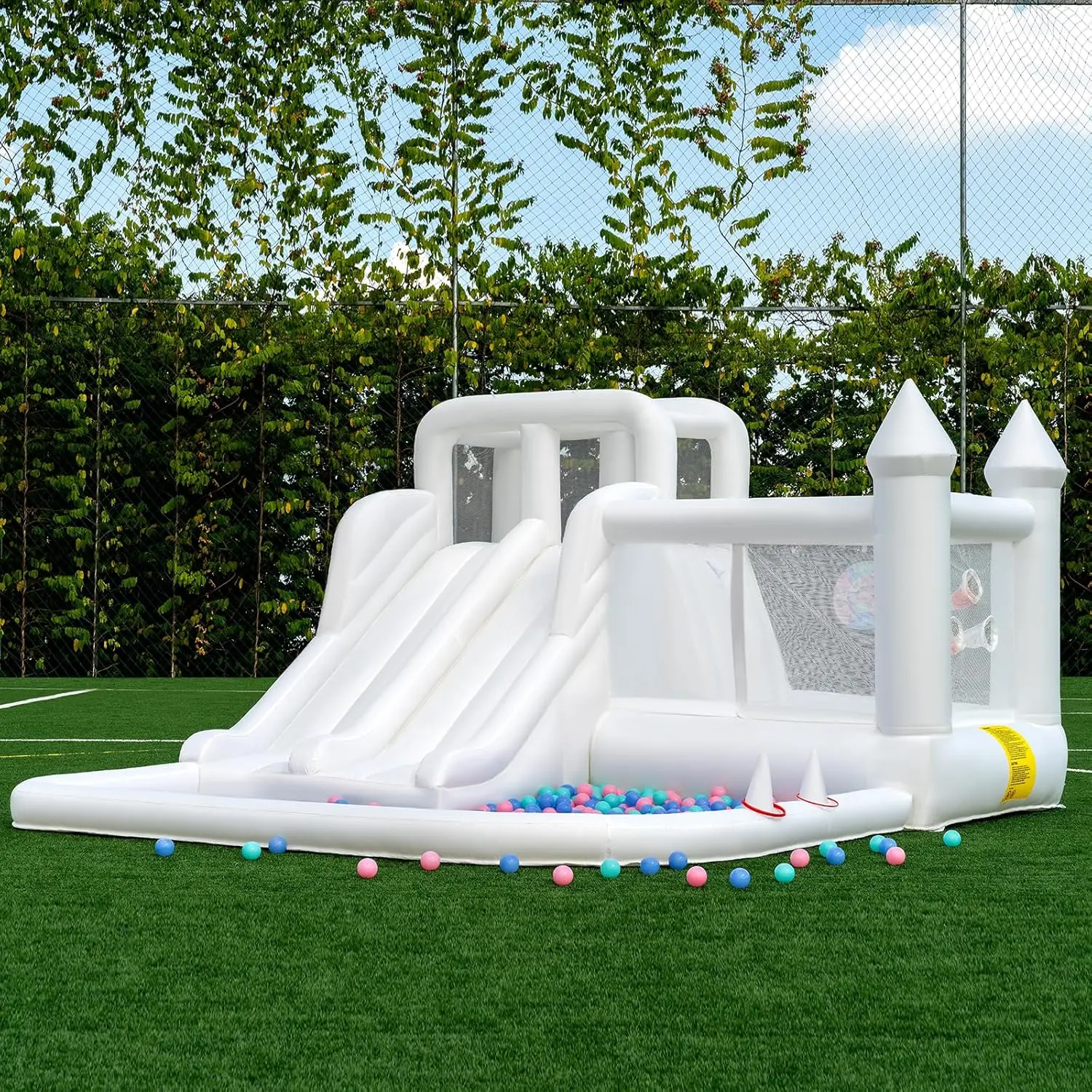 White Bounce House Oxford Bouncy Castle with Two Slides Bounce House for Kids with Large Ball Pits wedding Party Inflatable toys
White Bounce House Oxford Bouncy Castle with Two Slides Bounce House for Kids with Large Ball Pits wedding Party Inflatable toys