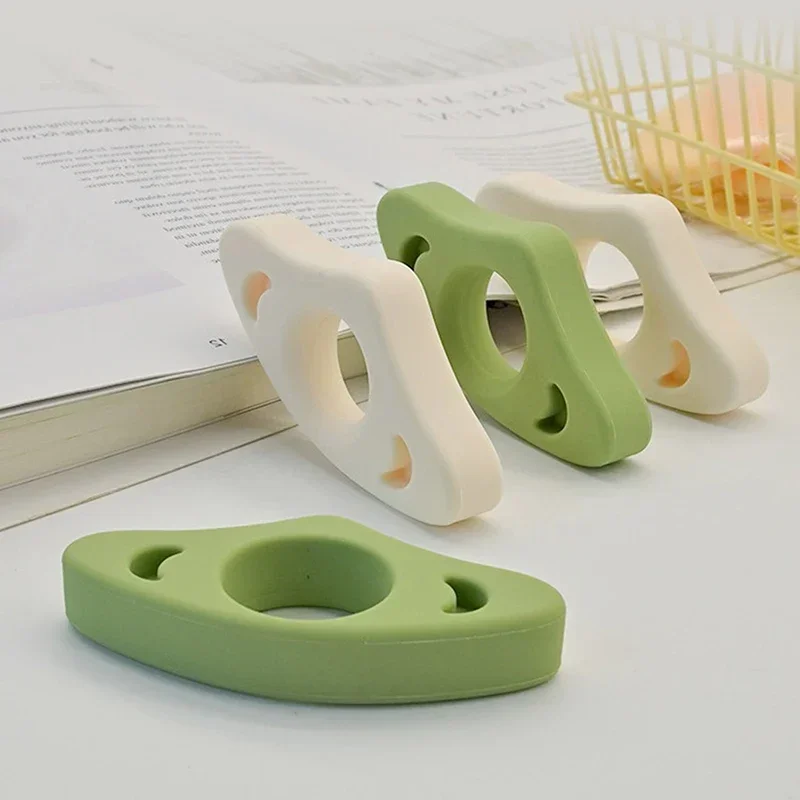 Thumb Book Support Book Page Holder School Supplies Gifts Reading Aids Student Book Accessories Spreader Convenient Bookmark
Thumb Book Support Book Page Holder School Supplies Gifts Reading Aids Student Book Accessories Spreader Convenient Bookmark