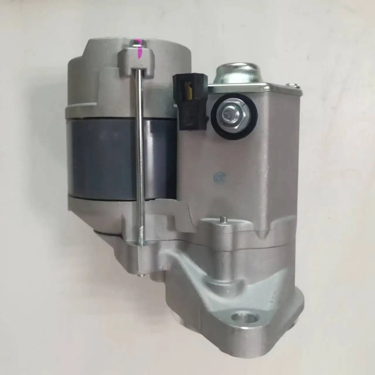 Автоматический стартер 12 В 28100-34080 для Hilux 22r
Автоматический стартер 12 В 28100-34080 для Hilux 22r