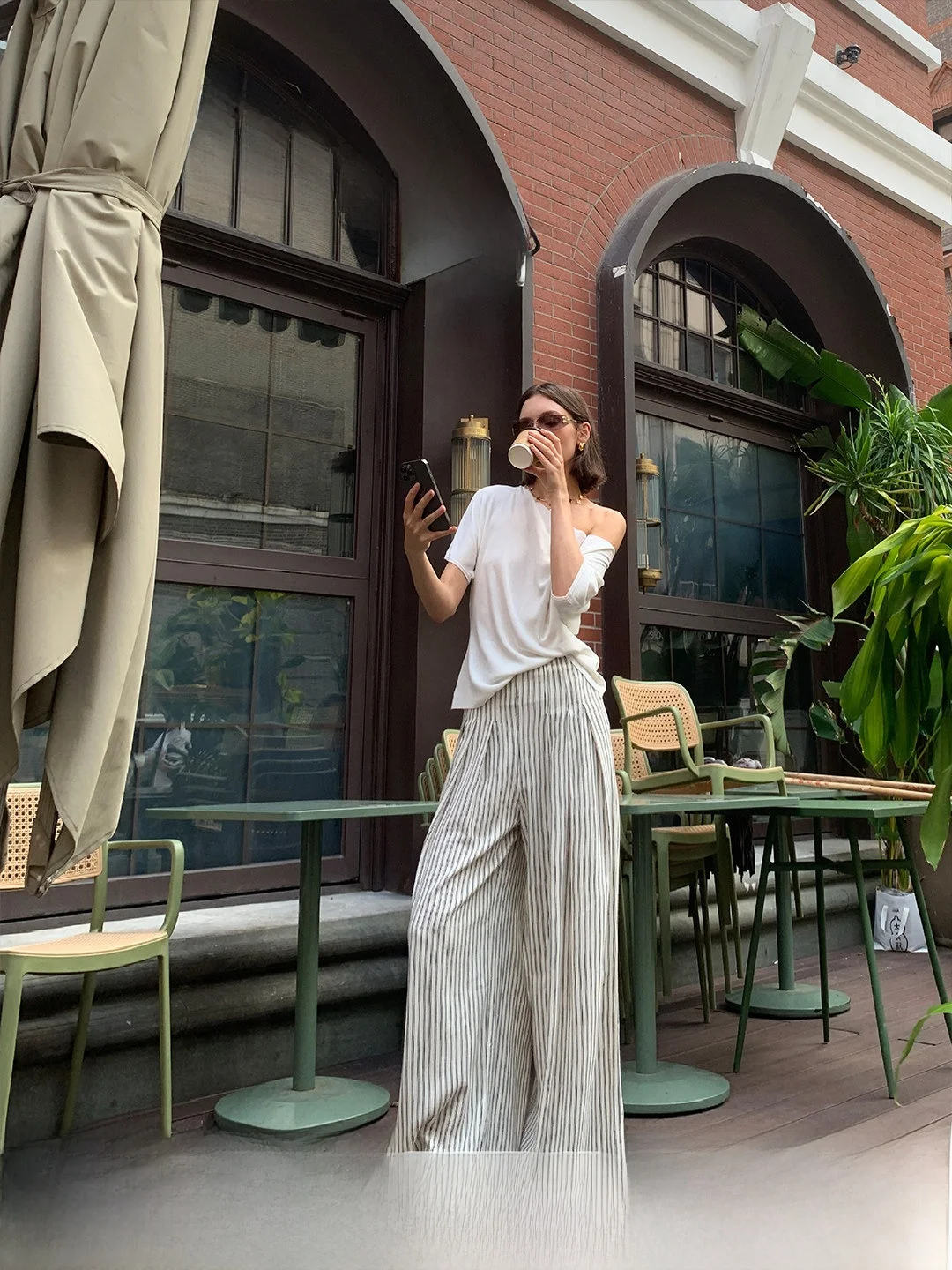 Luna7xi Women's Loose Wide Leg Casual Pants High Waist Straight Cut Stripe Pattern Korean Style Commute Fashion Summer 2025
Luna7xi Women's Loose Wide Leg Casual Pants High Waist Straight Cut Stripe Pattern Korean Style Commute Fashion Summer 2025