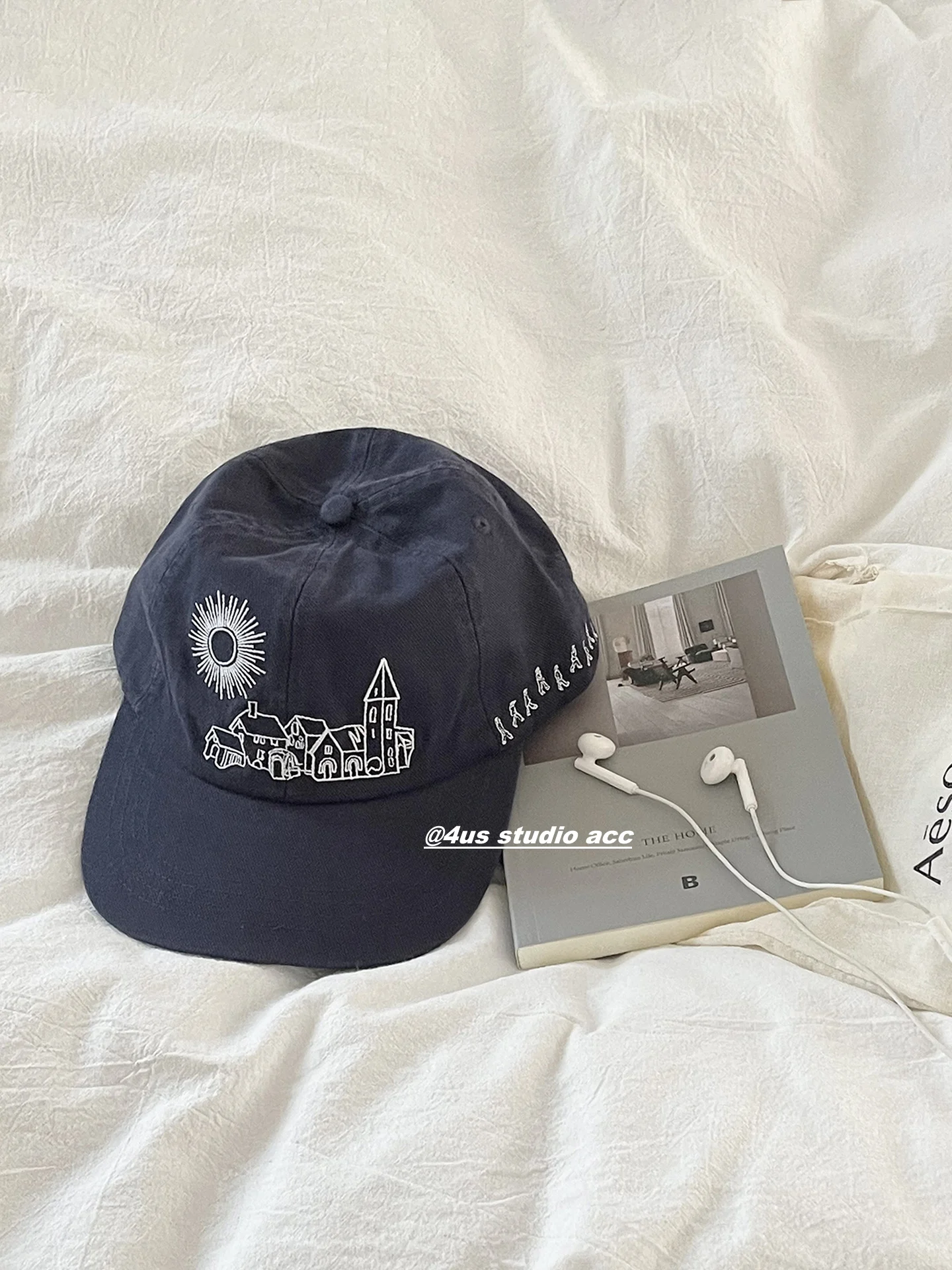 Cute Heavy Embroidery Flat Brim Baseball Cap Women's Spring Autumn Winter Versatile Soft Top Hat Face Slimming Casual Style
Cute Heavy Embroidery Flat Brim Baseball Cap Women's Spring Autumn Winter Versatile Soft Top Hat Face Slimming Casual Style