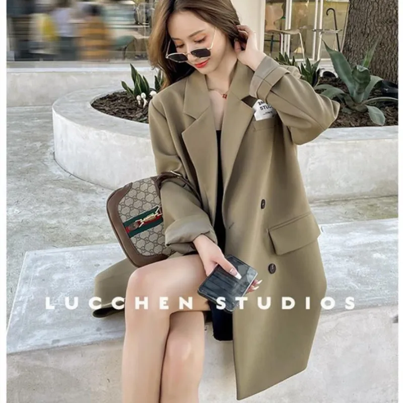 Korean Elegant Casual Blazer Jacket Women's Loose Coat 2022 Autumn Winter New Fashion Vintage Professional Suit Female Clothes
Korean Elegant Casual Blazer Jacket Women's Loose Coat 2022 Autumn Winter New Fashion Vintage Professional Suit Female Clothes