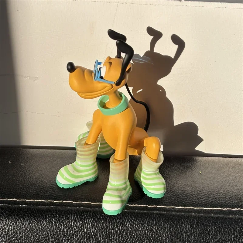 15cm Cartoon Movie Merchandise Rain Boot Sunglasses Pluto Dog Trendy Toys Desktop Figurine Cute Desktop Ornament Gift
15cm Cartoon Movie Merchandise Rain Boot Sunglasses Pluto Dog Trendy Toys Desktop Figurine Cute Desktop Ornament Gift