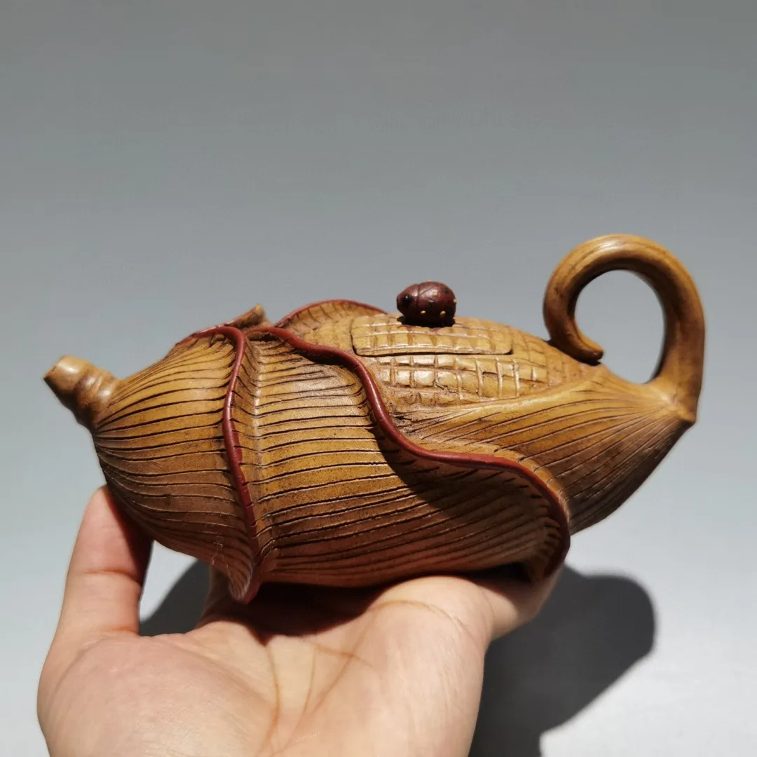 7"Chinese Yixing Purple Clay Teapot Corn shape Teapot Melon vine texture Kettle Flagon Amass wealth Ornaments Town house
7"Chinese Yixing Purple Clay Teapot Corn shape Teapot Melon vine texture Kettle Flagon Amass wealth Ornaments Town house